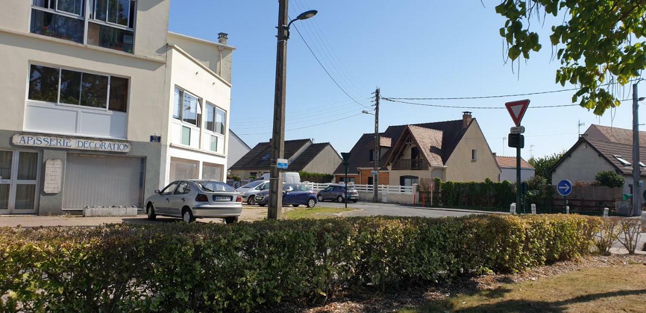 Les Lilas Ozoir-la-Ferrière Zewnętrze zdjęcie